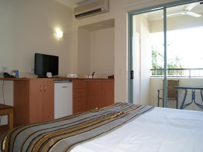 23-24/22 Mantra In The Village, Port Douglas QLD 4877