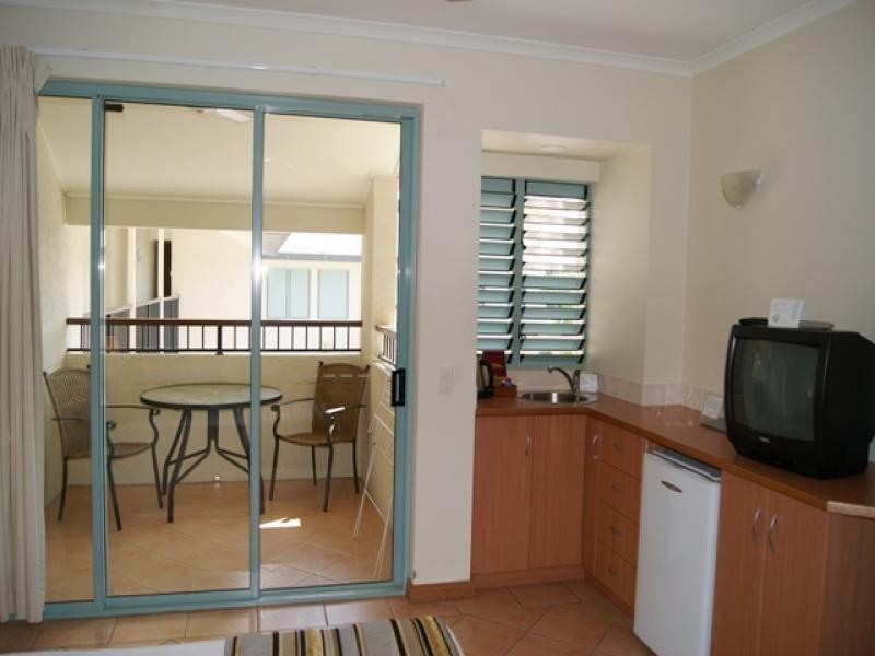 23-24/22 Mantra In The Village, Port Douglas QLD 4877