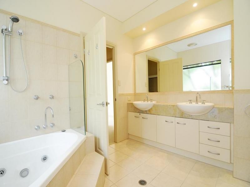 8/ Thornton West/17 St-Crispins’s Ave, Port Douglas QLD 4877