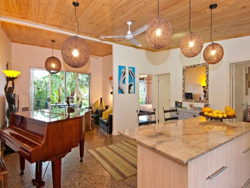 14 Toll Gate Road, Oak Beach QLD 4877