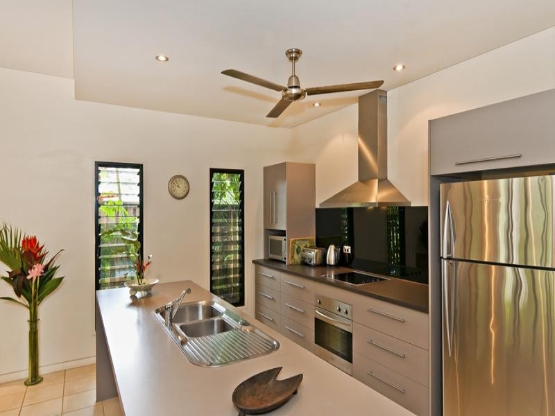 2/12 ESCAPE, Port Douglas QLD 4877