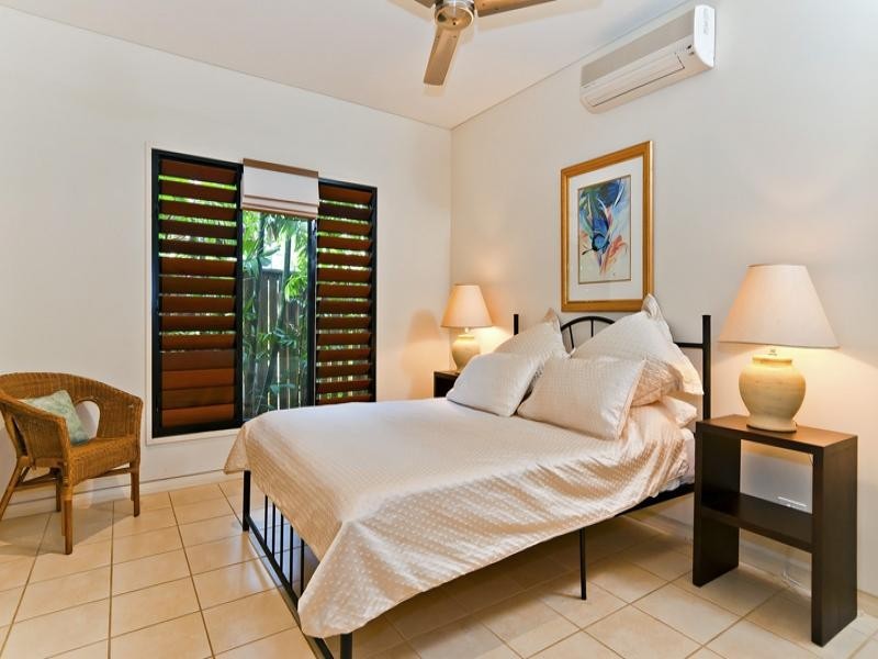 2/12 ESCAPE, Port Douglas QLD 4877