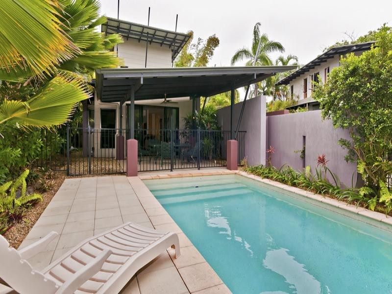 1and2/12 Escape St, Port Douglas QLD 4877