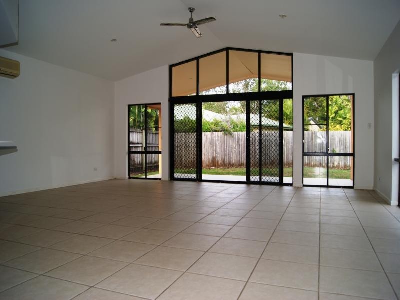 28 Birdwing St, Port Douglas QLD 4877