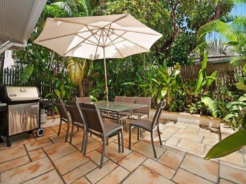 2/5 LANGLEY RD, Port Douglas QLD 4877