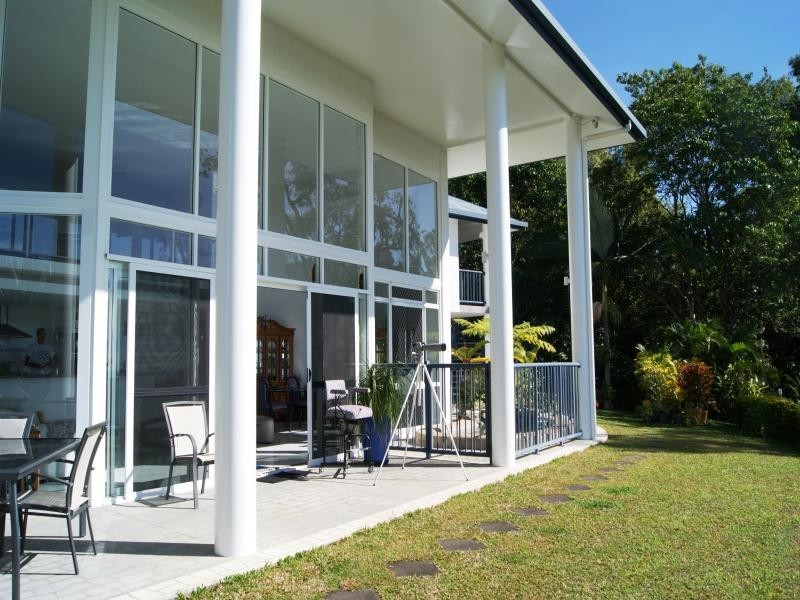 12 OCEAN VIEW RD, Port Douglas QLD 4877