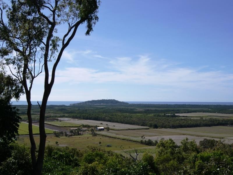 12 OCEAN VIEW RD, Port Douglas QLD 4877