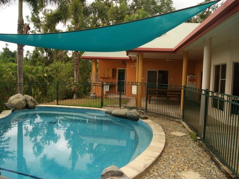 21 Ocean View Road, Port Douglas QLD 4877