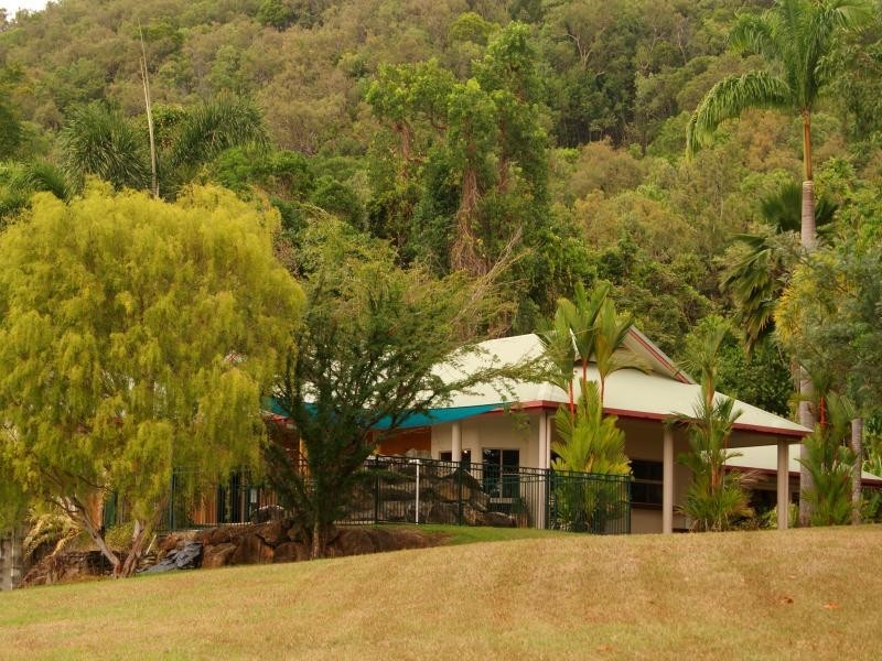 21 Ocean View Road, Port Douglas QLD 4877