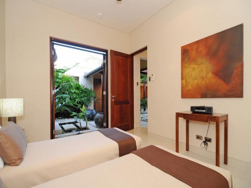 10 BALE DVE (NIRAMAYA), Port Douglas QLD 4877