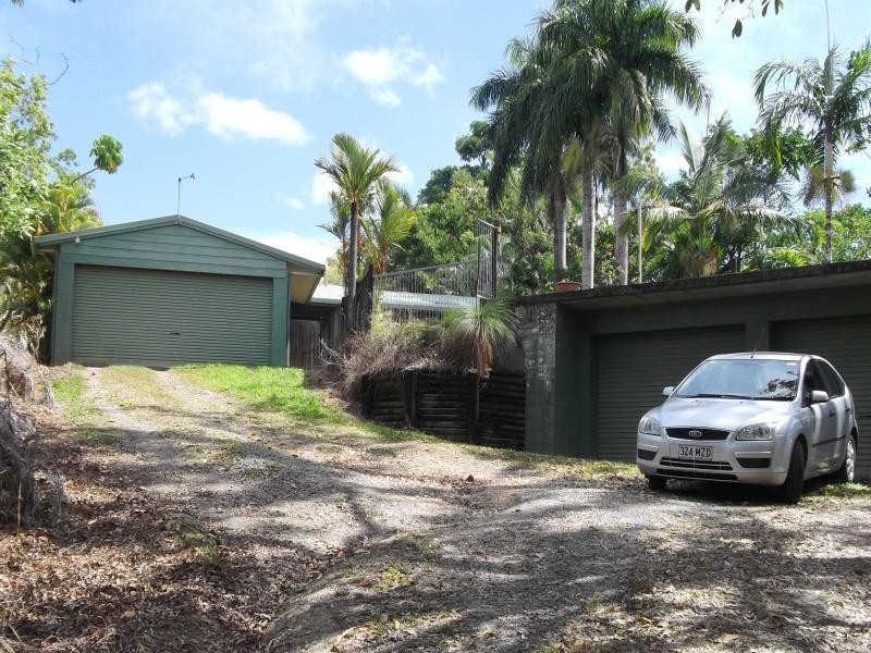 5 Coral Sea Drive, Mossman QLD 4873