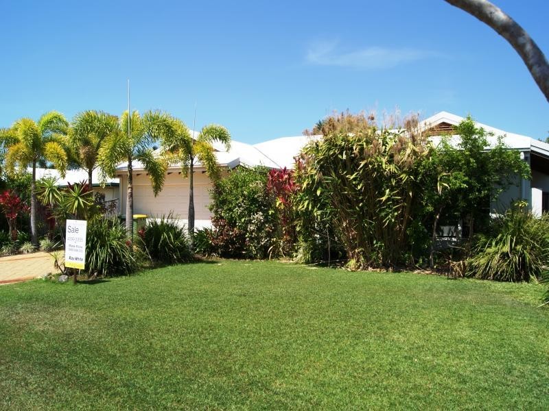 24 Brolga St, Port Douglas QLD 4877
