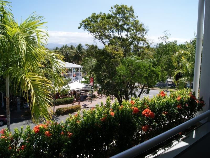 209/2-4 Macrossan St, Port Douglas QLD 4877