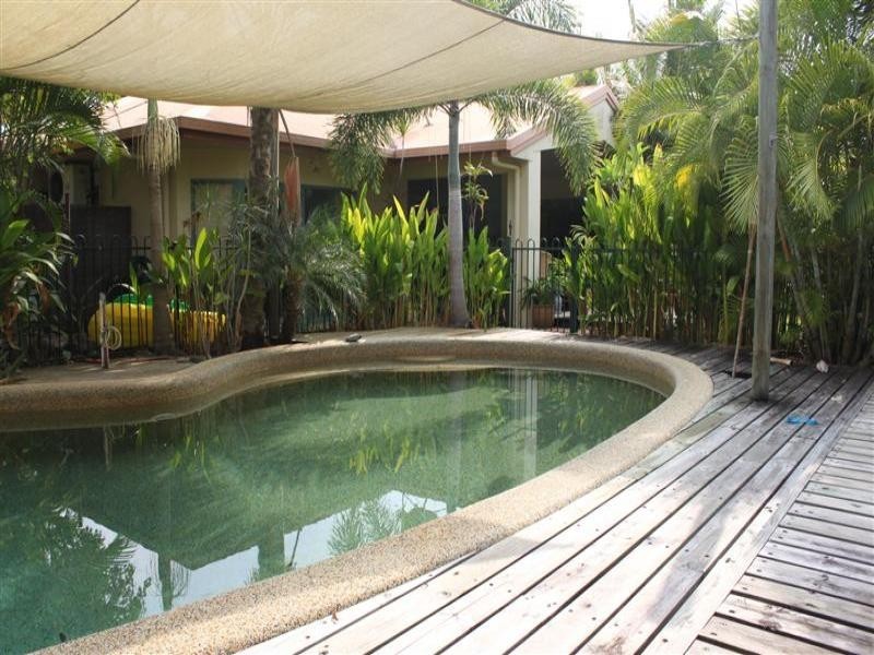 8 Ulysses Ave, Port Douglas QLD 4877