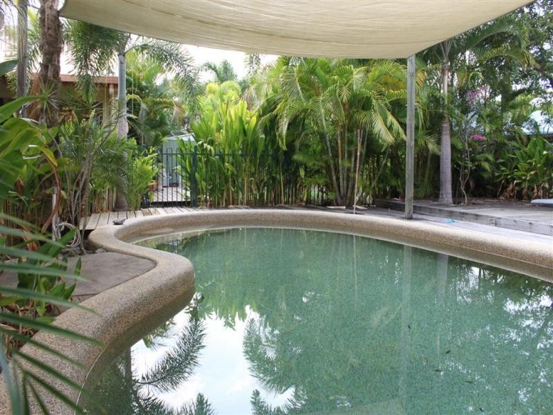 8 Ulysses Ave, Port Douglas QLD 4877