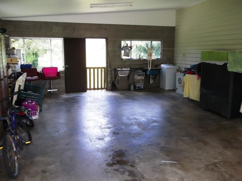 9 Mossman Street, Mossman QLD 4873