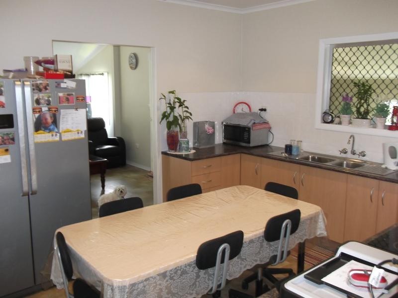 9 Mossman Street, Mossman QLD 4873