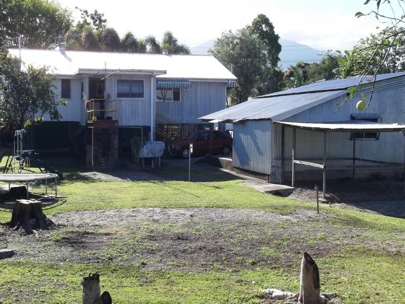 7 Mossman Street, Mossman QLD 4873