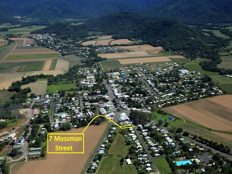 7 Mossman Street, Mossman QLD 4873