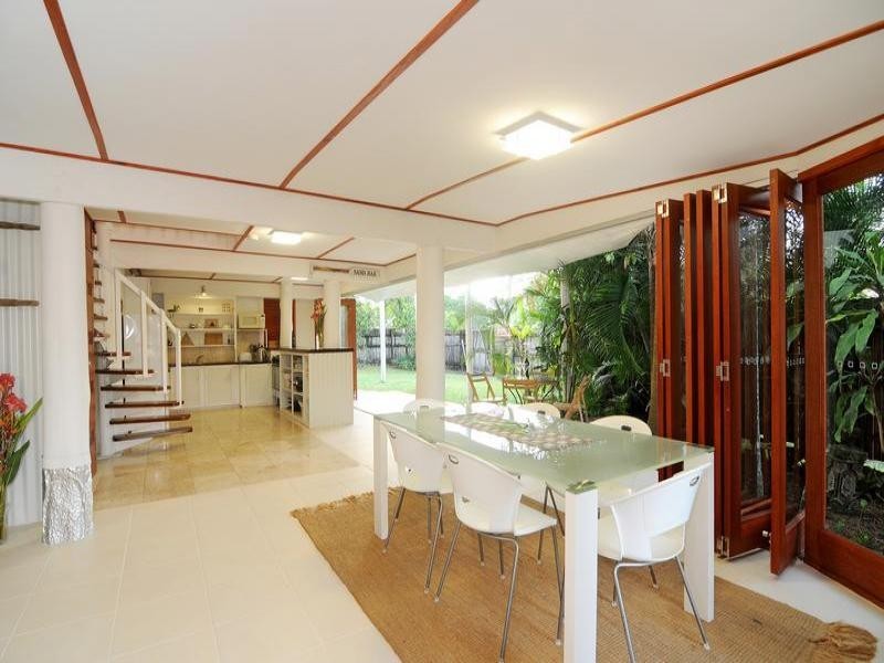 1 Poinciana Street, Cooya Beach QLD 4873