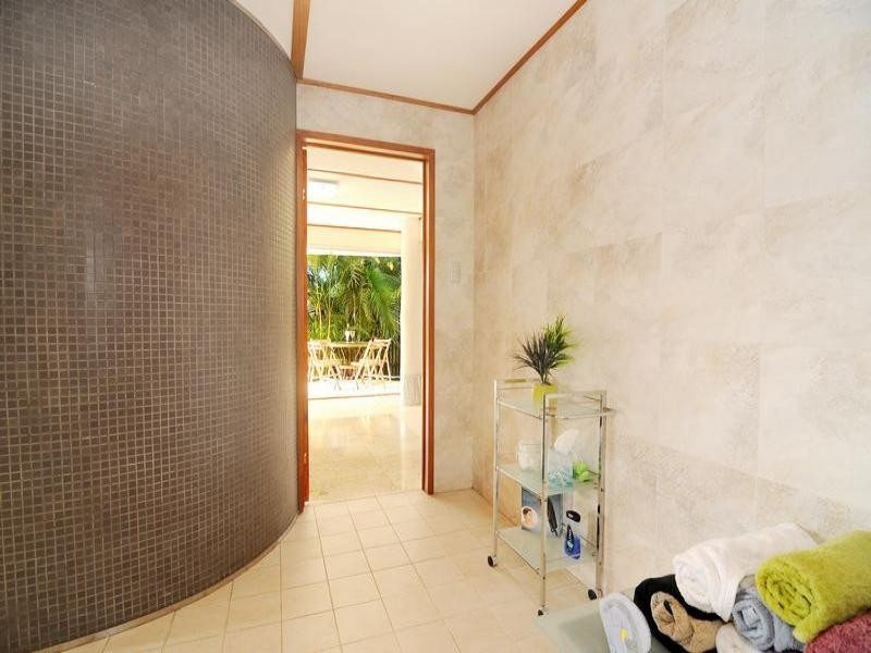 1 Poinciana Street, Cooya Beach QLD 4873