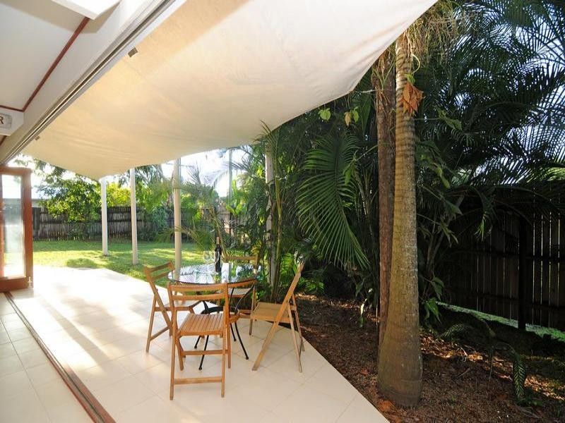 1 Poinciana Street, Cooya Beach QLD 4873