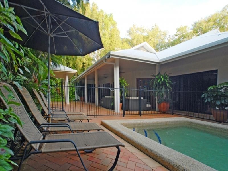 8 Andrews Close, Port Douglas QLD 4877