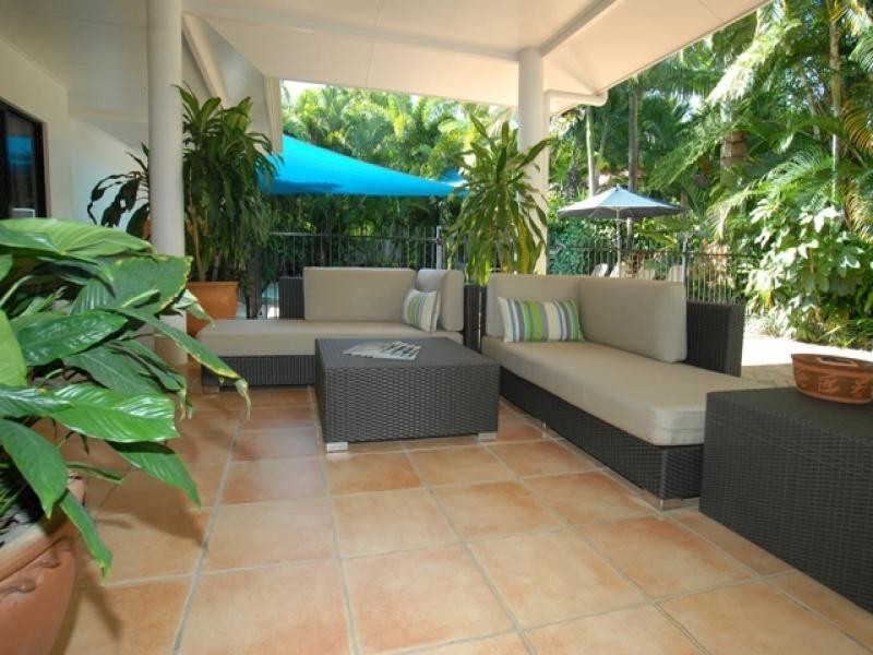 8 Andrews Close, Port Douglas QLD 4877