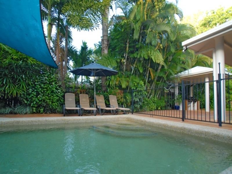 8 Andrews Close, Port Douglas QLD 4877