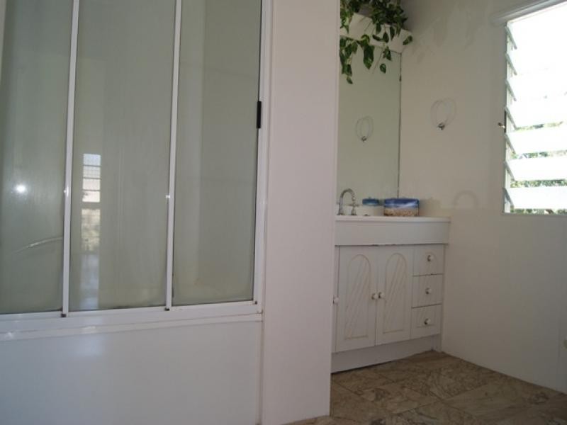 13 Thomas St, Mossman QLD 4873