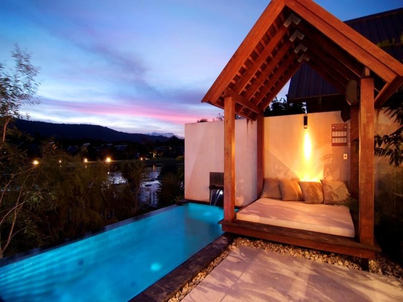 BALE DVE, Port Douglas QLD 4877