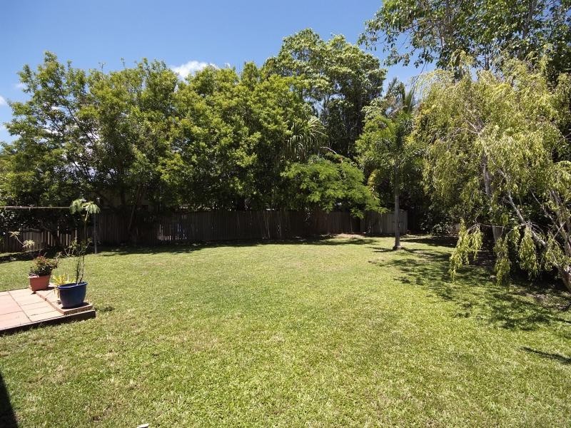 3 UNDINE ST, Port Douglas QLD 4877