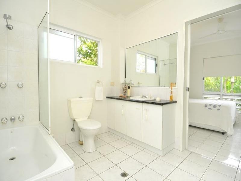 2/39 Reef St, Port Douglas QLD 4877