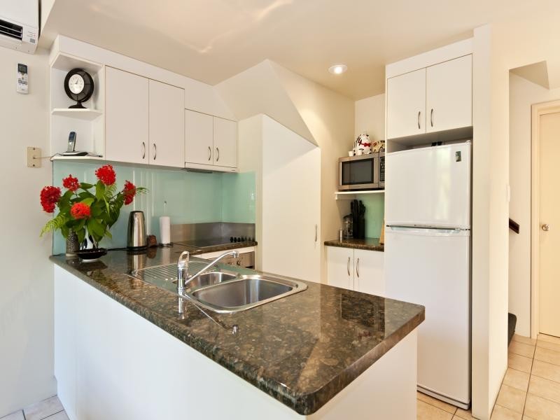 6/119 DAVIDSON ST (TROPICAL NITES), Port Douglas QLD 4877