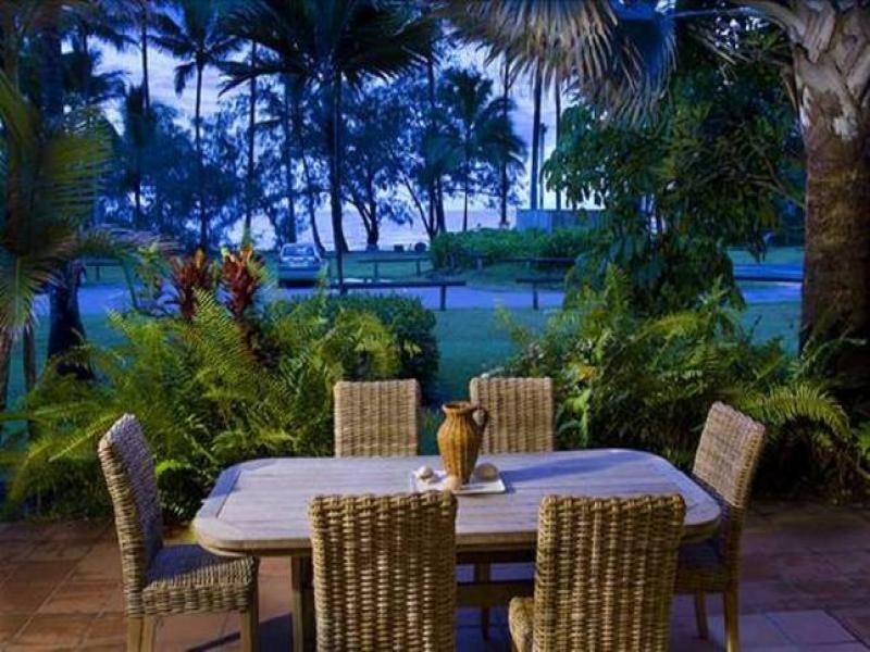 1/5 The Esplanade, Number 1 On The Beach, Port Douglas QLD 4877