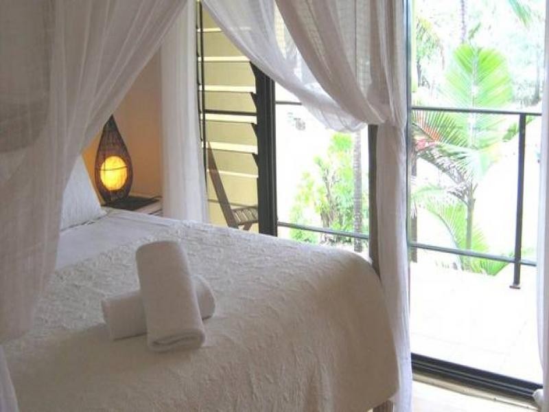 1/5 The Esplanade, Number 1 On The Beach, Port Douglas QLD 4877