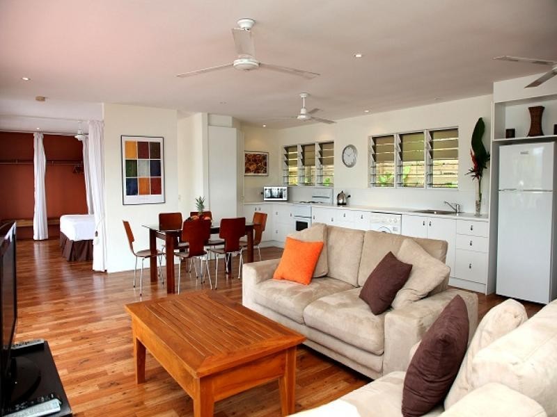 Villa B/45 Murphy Street, Hideaway, Port Douglas QLD 4877