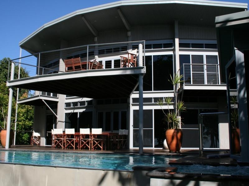 16 Rankin Street, Absolute Beach House, Newell QLD 4873