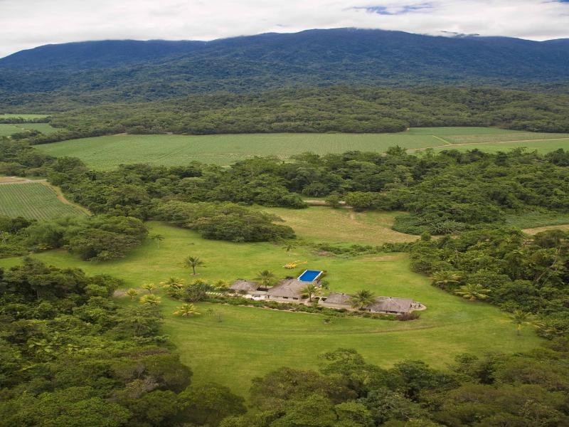 112 and 51 Syndicate Road, Miallo QLD 4873