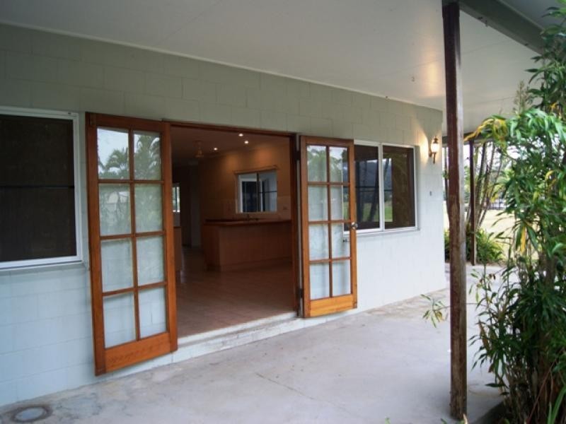 8 Jenae Close, Wonga QLD 4873