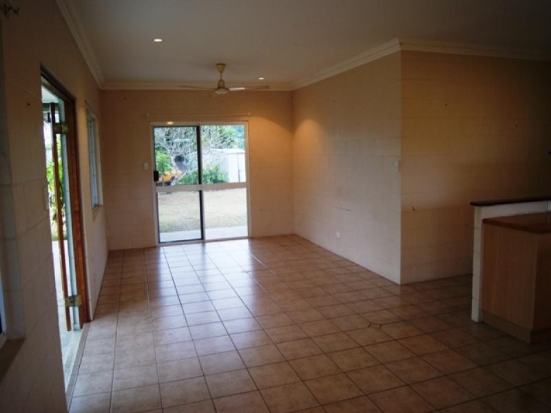 8 Jenae Close, Wonga QLD 4873
