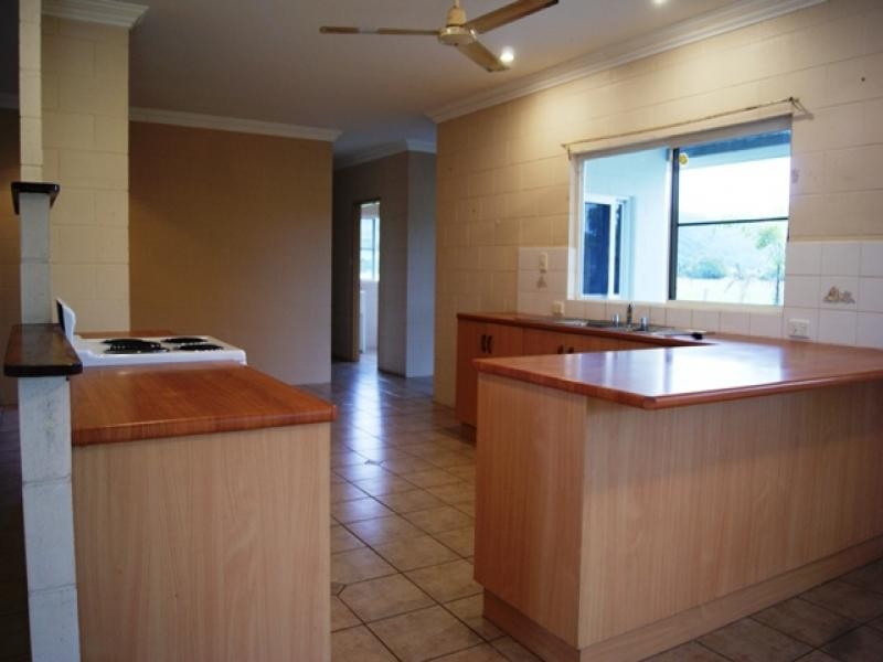 8 Jenae Close, Wonga QLD 4873