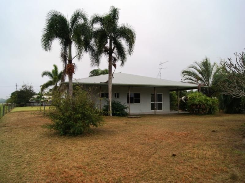 8 Jenae Close, Wonga QLD 4873