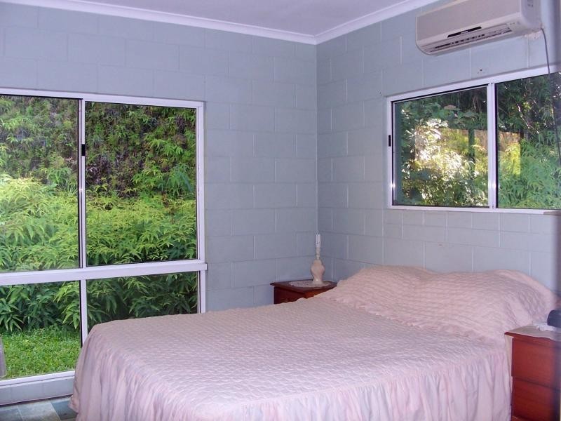 42 Kahana Road, Whyanbeel QLD 4873