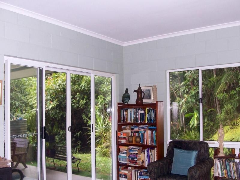 42 Kahana Road, Whyanbeel QLD 4873