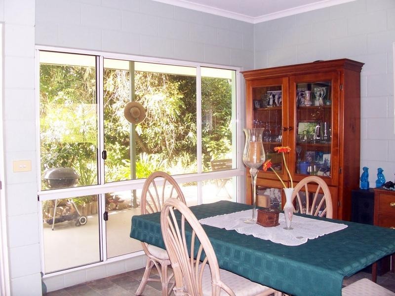 42 Kahana Road, Whyanbeel QLD 4873