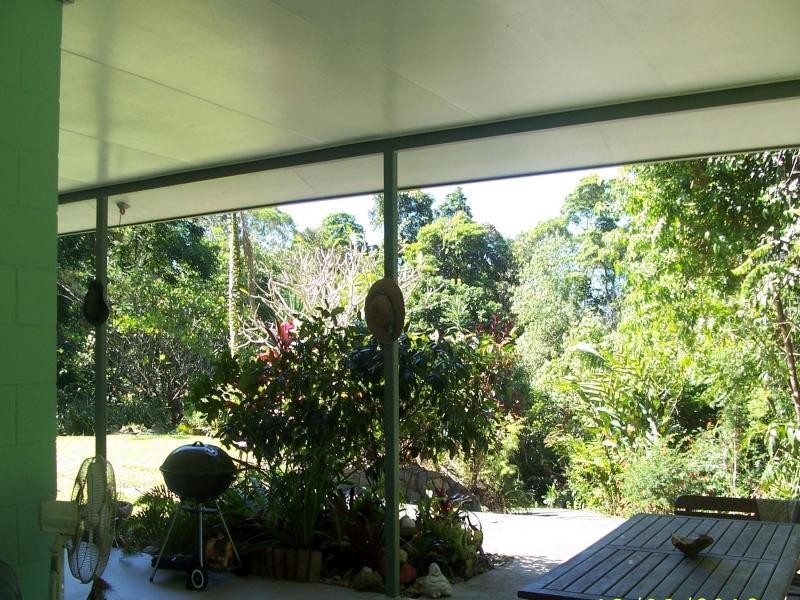 42 Kahana Road, Whyanbeel QLD 4873