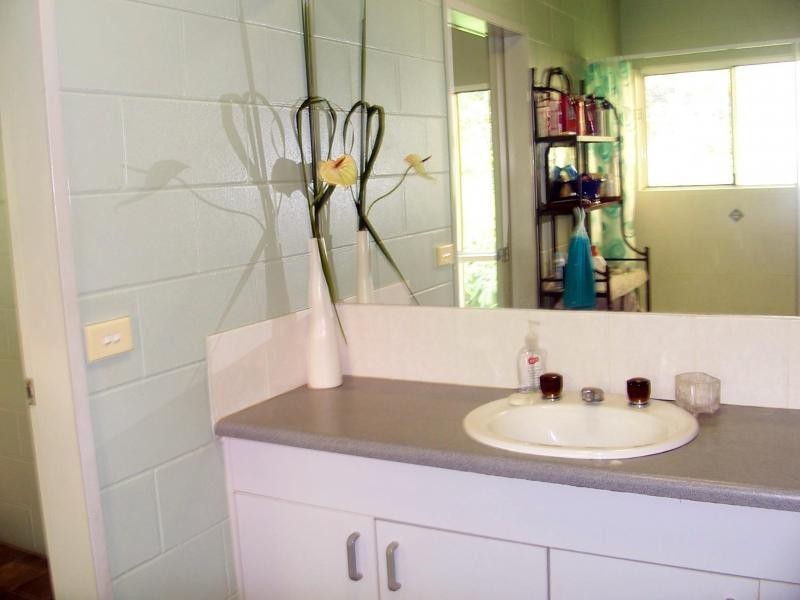 42 Kahana Road, Whyanbeel QLD 4873