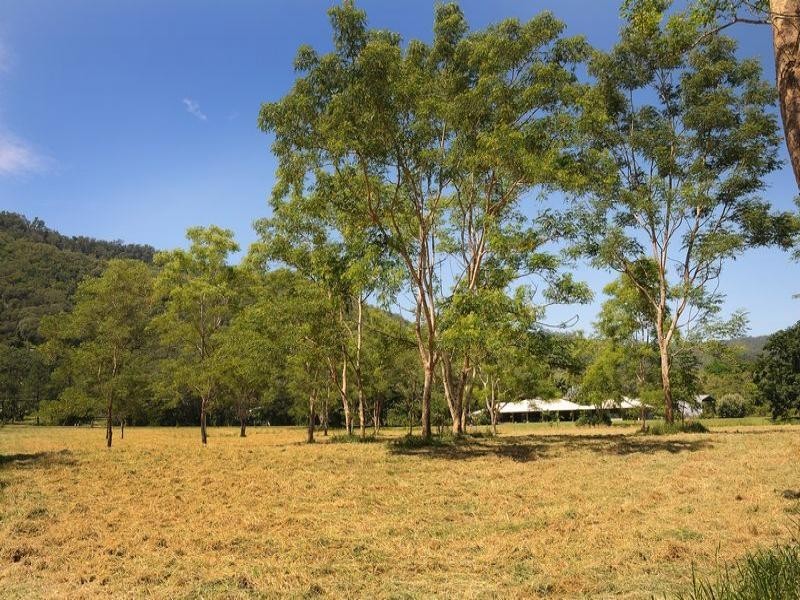 255 MOWBRAY RIVER RD, Port Douglas QLD 4877