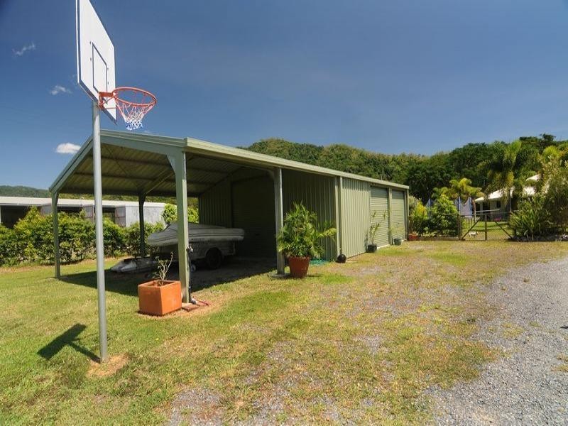 255 MOWBRAY RIVER RD, Port Douglas QLD 4877